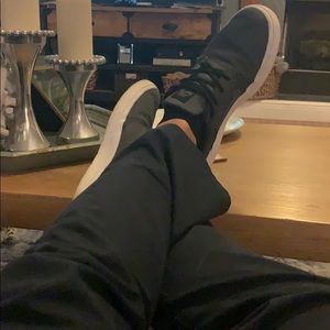 Meet your Posher, Corey